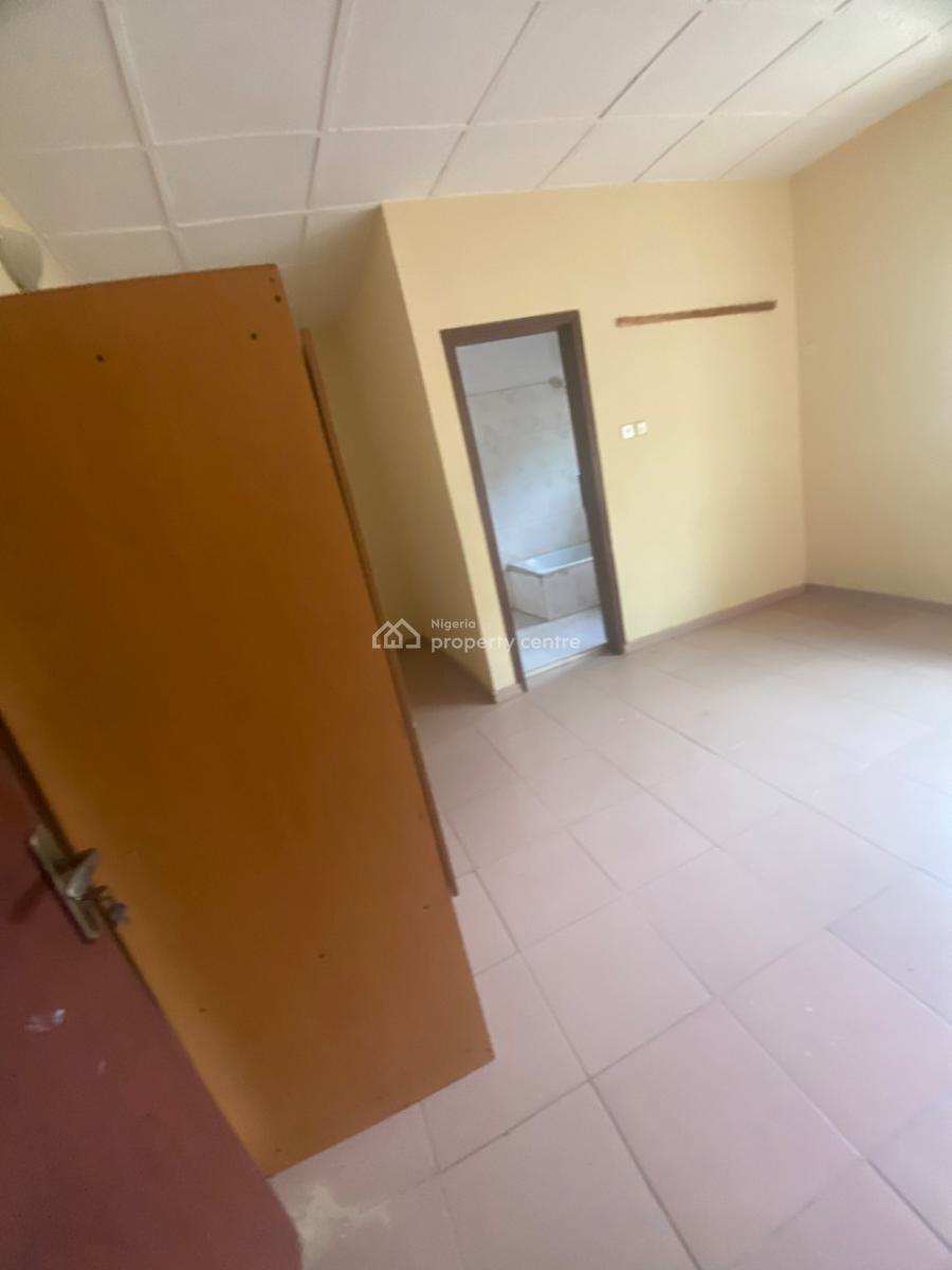 Luxuriously Spacious 3bedroom Flat with Excellent Finishing, No. 1, Bello Street, Kayode Close, Sangotedo, Ajah, Lagos, House for Rent