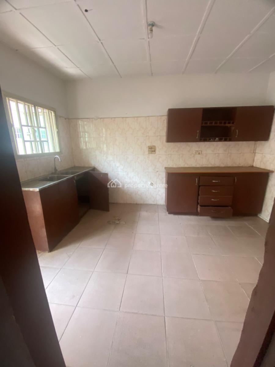 Luxuriously Spacious 3bedroom Flat with Excellent Finishing, No. 1, Bello Street, Kayode Close, Sangotedo, Ajah, Lagos, House for Rent