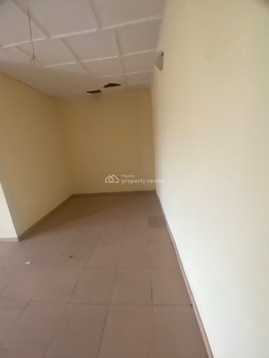 Luxuriously Spacious 3bedroom Flat with Excellent Finishing, No. 1, Bello Street, Kayode Close, Sangotedo, Ajah, Lagos, House for Rent
