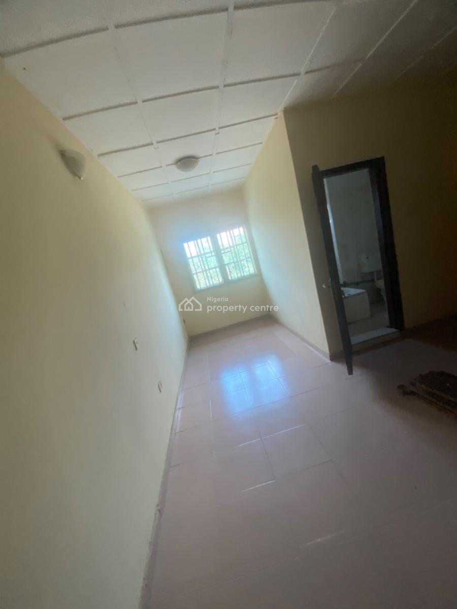 Luxuriously Spacious 3bedroom Flat with Excellent Finishing, No. 1, Bello Street, Kayode Close, Sangotedo, Ajah, Lagos, House for Rent