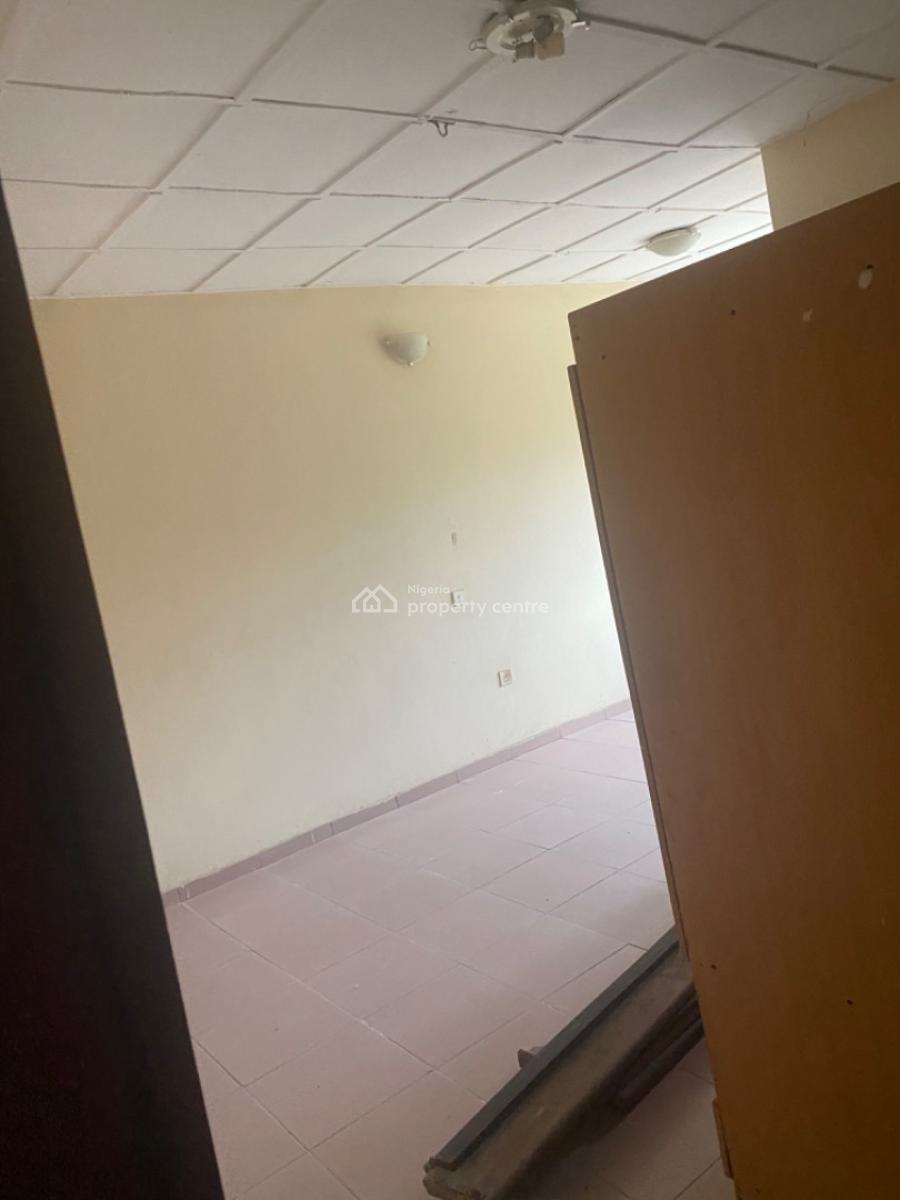 Luxuriously Spacious 3bedroom Flat with Excellent Finishing, No. 1, Bello Street, Kayode Close, Sangotedo, Ajah, Lagos, House for Rent