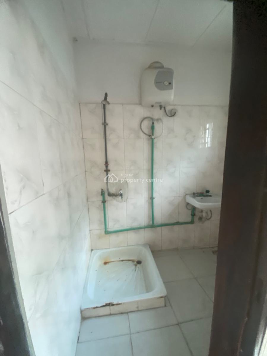 Luxuriously Spacious 3bedroom Flat with Excellent Finishing, No. 1, Bello Street, Kayode Close, Sangotedo, Ajah, Lagos, House for Rent
