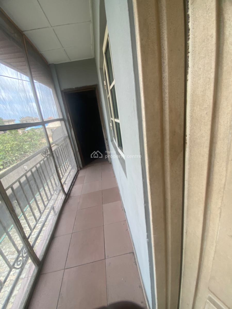 Luxuriously Spacious 3bedroom Flat with Excellent Finishing, No. 1, Bello Street, Kayode Close, Sangotedo, Ajah, Lagos, House for Rent