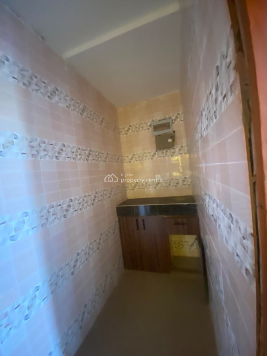 Luxuriously Spacious Brand New Mini Flat with Excellent Finishing, No. 1, Bello Street, Kayode Close Abijo, Abijo, Lekki, Lagos, Mini Flat (room and Parlour) for Rent
