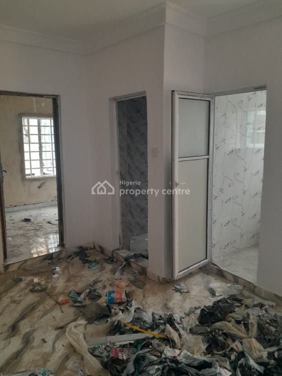 1 Bedroom Apartment, Off Lawanson, Surulere, Lagos, Mini Flat (room and Parlour) for Rent