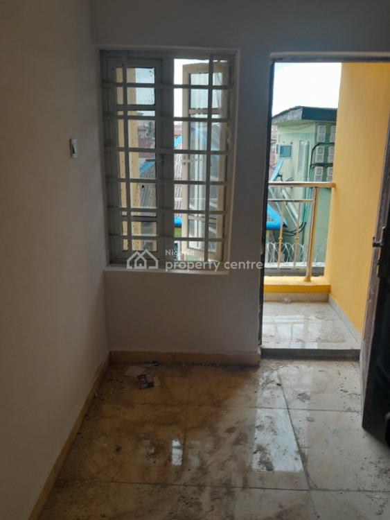 1 Bedroom Apartment, Off Lawanson, Surulere, Lagos, Mini Flat (room and Parlour) for Rent