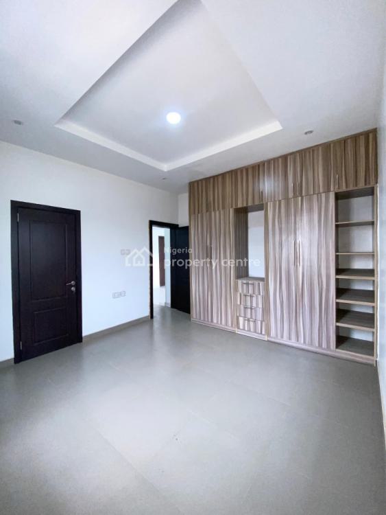 2 Bedroom Apartment, Ilasan, Lekki, Lagos, Flat / Apartment for Sale