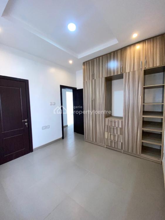 2 Bedroom Apartment, Ilasan, Lekki, Lagos, Flat / Apartment for Sale