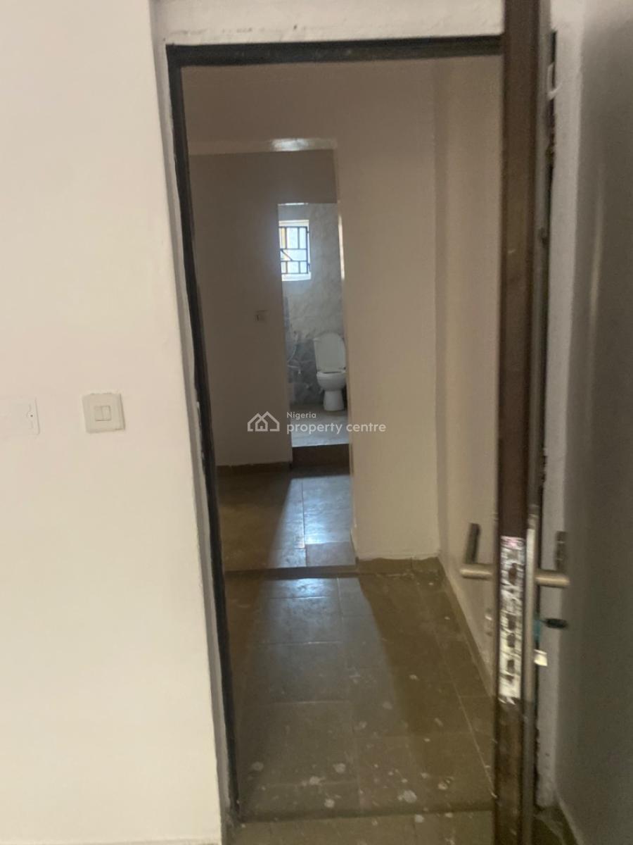 Luxuriously Nice Spacious Mini Flat, 16 a Joseph Close, Sangotedo, Ajah, Lagos, Mini Flat (room and Parlour) for Rent