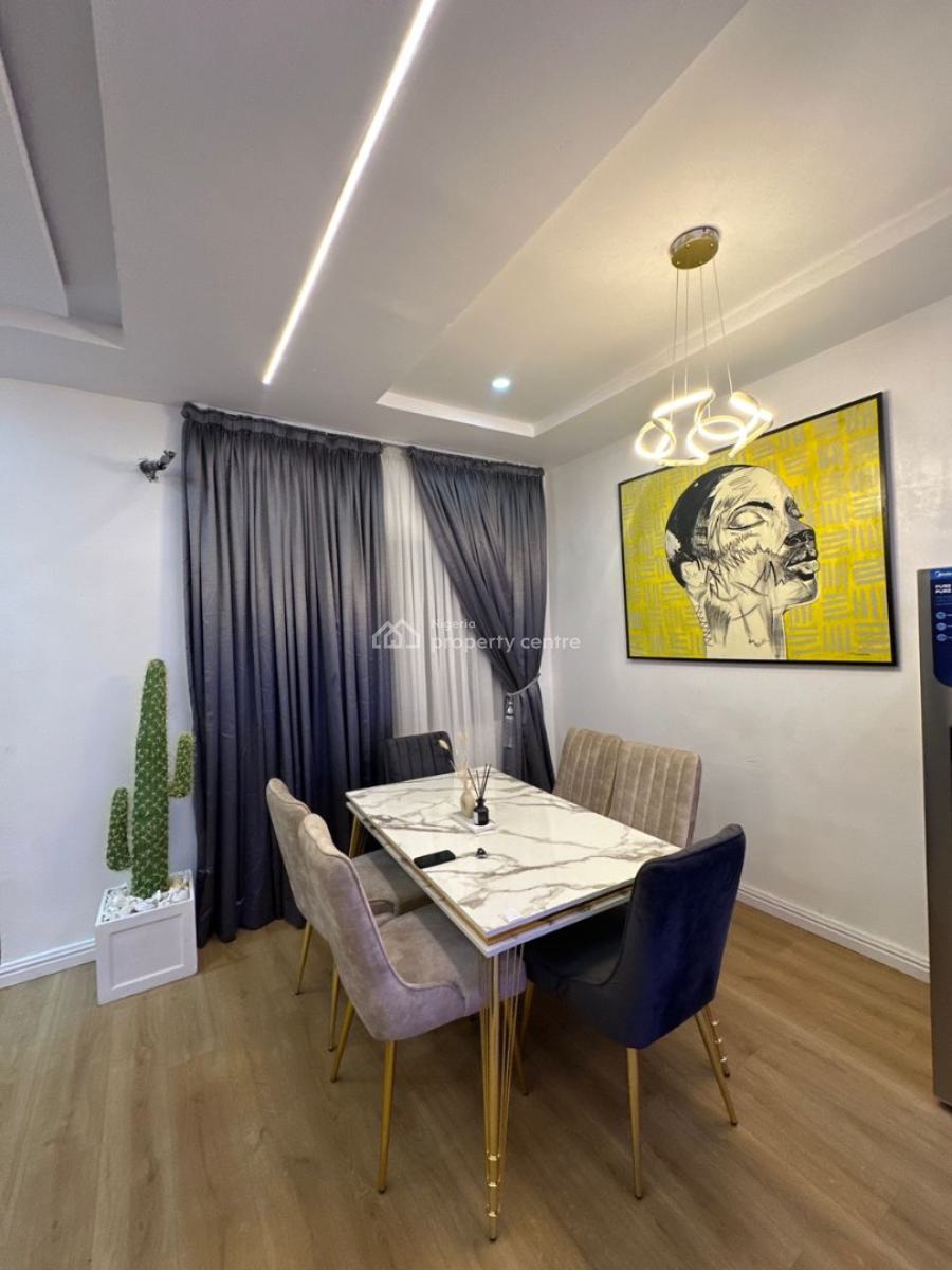 Peony; Gorgeous 3 Bedrooms Facility with Ps5, Pool & Gym, Ikate, Lekki, Lagos, Flat / Apartment Short Let