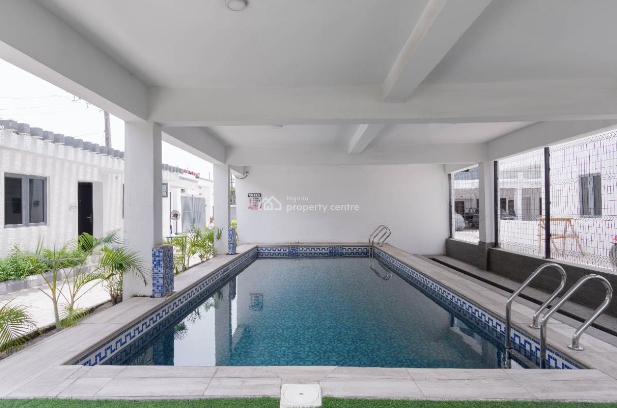 Peony; Gorgeous 3 Bedrooms Facility with Ps5, Pool & Gym, Ikate, Lekki, Lagos, Flat / Apartment Short Let