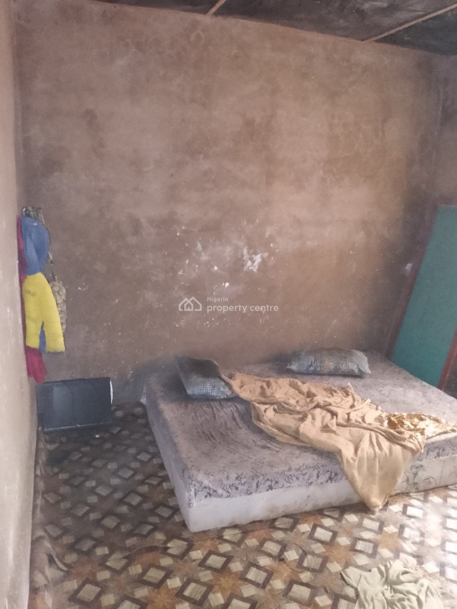 3 Bedroom Bungalow, Oreta, Igbogbo, Ikorodu, Lagos, Detached Bungalow for Sale
