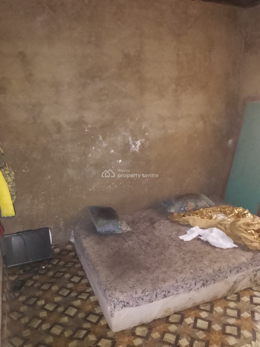 3 Bedroom Bungalow, Oreta, Igbogbo, Ikorodu, Lagos, Detached Bungalow for Sale