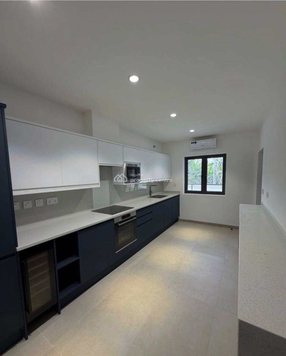 6 Bedroom Fully Detached Duplex with One Room Bq., Jahi, Abuja, Detached Duplex for Sale