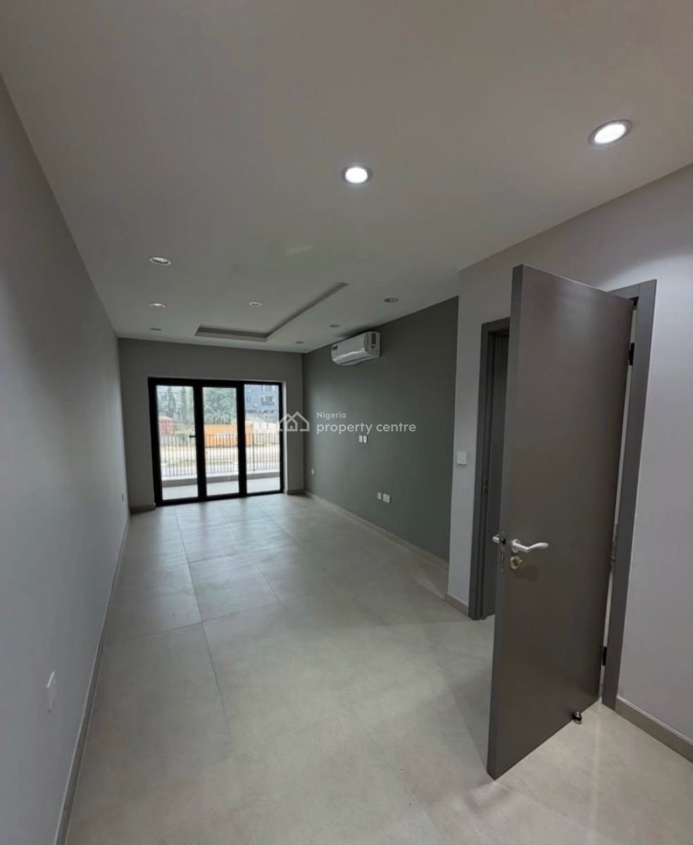 6 Bedroom Fully Detached Duplex with One Room Bq., Jahi, Abuja, Detached Duplex for Sale