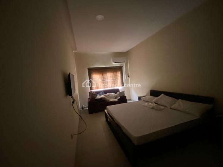 Self Serviced Compact 3 Bedroom Apartment, Off Sir Samuel Manuwa Street, Victoria Island (vi), Lagos, Flat / Apartment for Rent