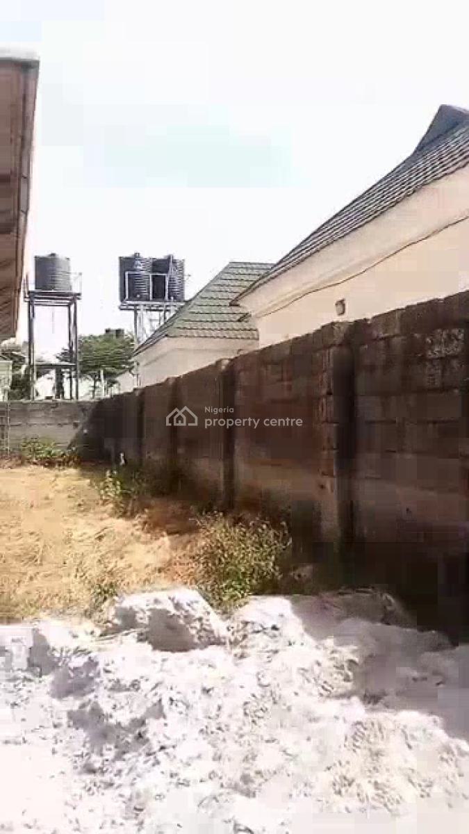 3 Bedroom Fully Detached Bungalow, Airport Road Off Fruit Market, Pyakasa, Lugbe District, Abuja, Detached Bungalow for Sale