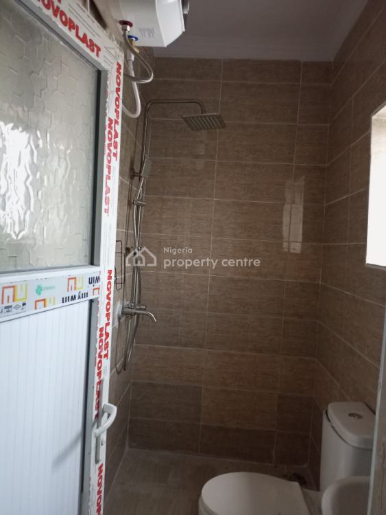 Luxury Sharp Built 2 Bedroom., Divine Avenue, Bucknor, Close to Community Bridge Ago, Isolo, Lagos, Flat / Apartment for Rent