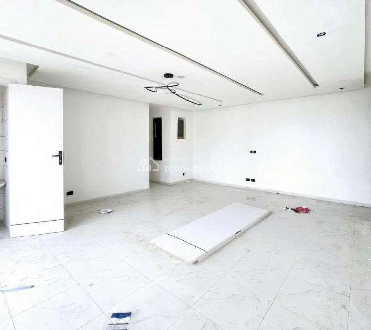 Spacious 2 Bedroom Apartment with Bq, Lekki Phase 1, Lekki, Lagos, Flat / Apartment for Sale