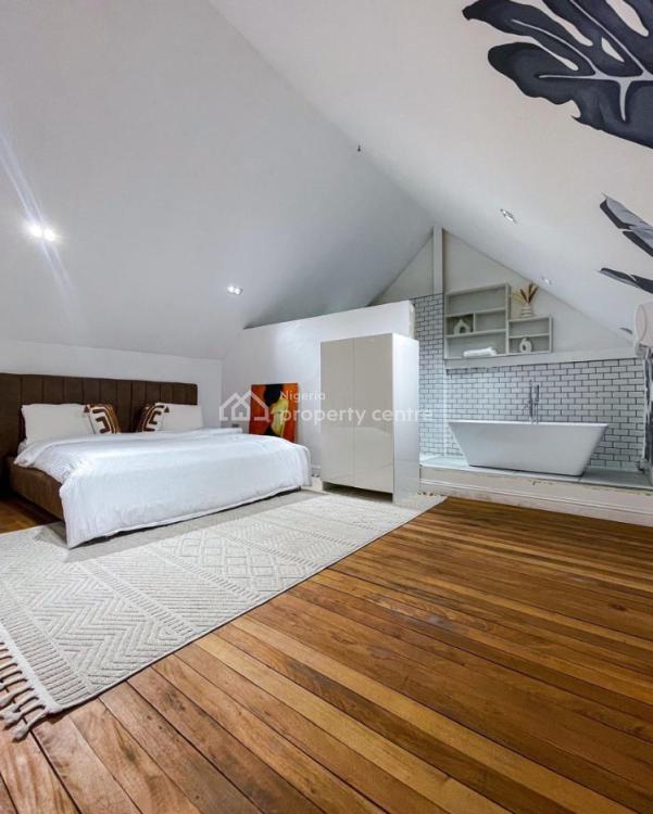 2 Bedrooms Luxurious Loft Apartment, Lekki Phase 1, Lekki, Lagos, Flat / Apartment Short Let