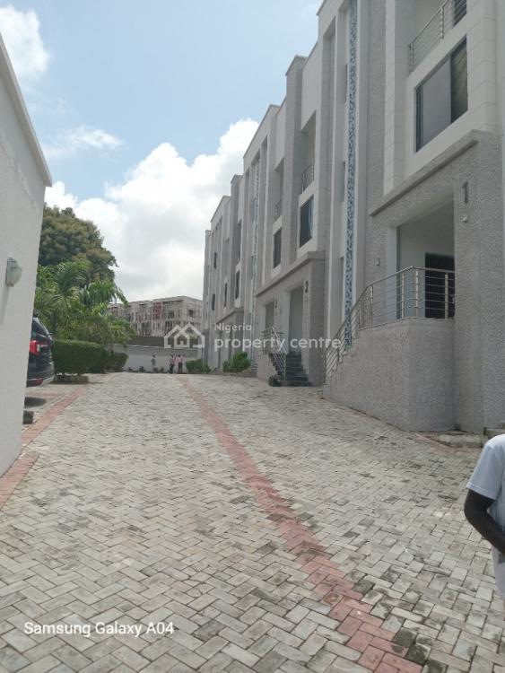 a Well Built Serviced 4 Bedrooms Terraced Duplex + 1bq, Guzape District, Abuja, Terraced Duplex for Rent