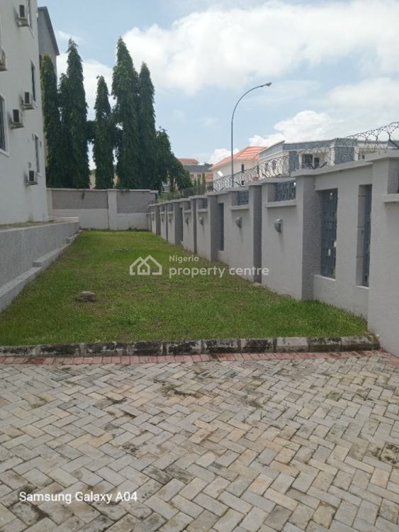 a Well Built Serviced 4 Bedrooms Terraced Duplex + 1bq, Guzape District, Abuja, Terraced Duplex for Rent