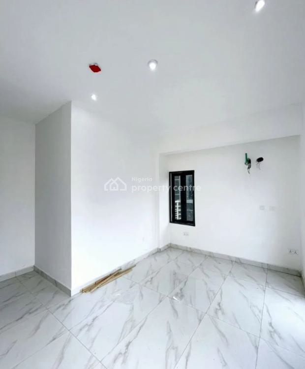 Luxury 2 Bedroom Apartment with Bq, Lekki Phase 1, Lekki, Lagos, Flat / Apartment for Sale