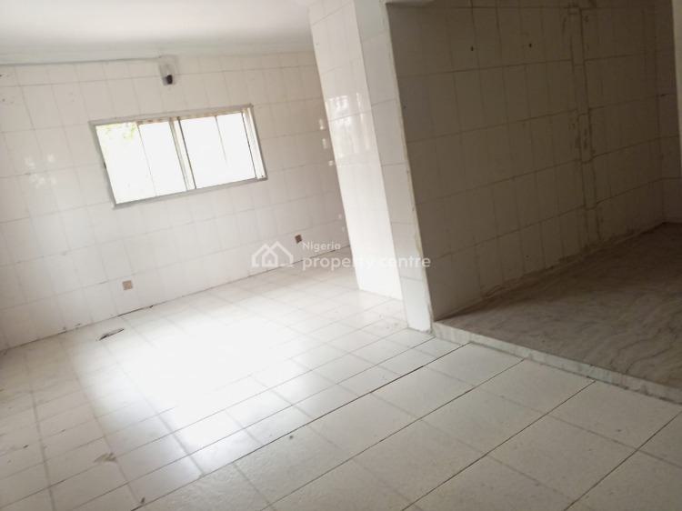 Massive 150 Sqm 3 Bedroom Flat Space, Victoria Island (vi), Lagos, Commercial Property for Rent