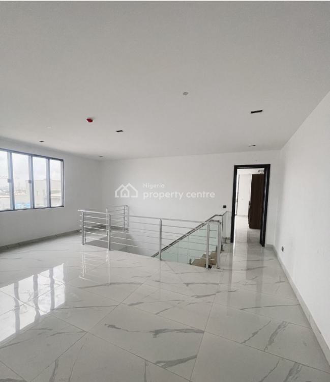 3 Bedroom Maisonette with Beautiful Fitted Wardrobes, Lekki Phase 1, Lekki, Lagos, Flat / Apartment for Sale