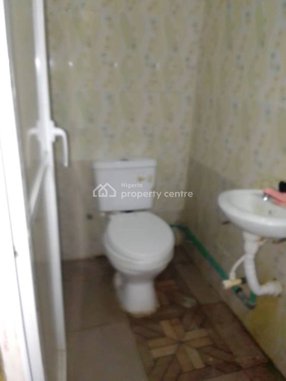 1 Bedroom, Akins.  Marshall Estate, Ajah, Lagos, Mini Flat (room and Parlour) for Rent
