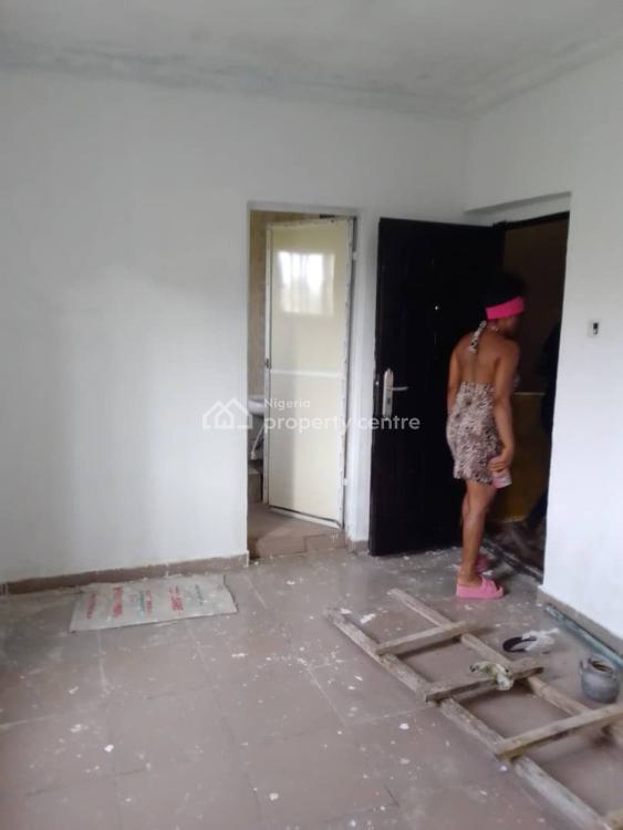 1 Bedroom, Akins.  Marshall Estate, Ajah, Lagos, Mini Flat (room and Parlour) for Rent