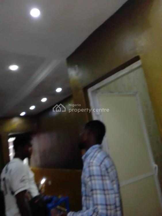 1 Bedroom, Akins.  Marshall Estate, Ajah, Lagos, Mini Flat (room and Parlour) for Rent