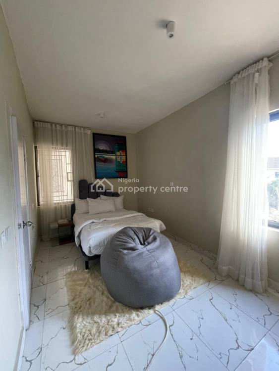 Beautifully Constructed 3 Bedroom Apartments with Gym and Swimming Pool, Surulere, Lagos, Block of Flats for Sale