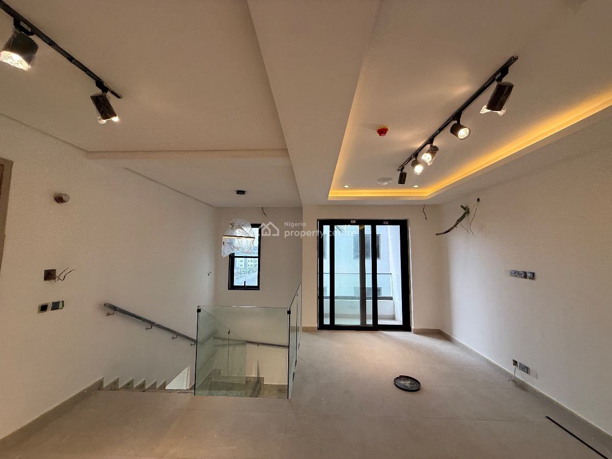 4 Bedrooms Maisionette with Rooftop Pool and More, Ikoyi, Lagos, Flat / Apartment for Sale