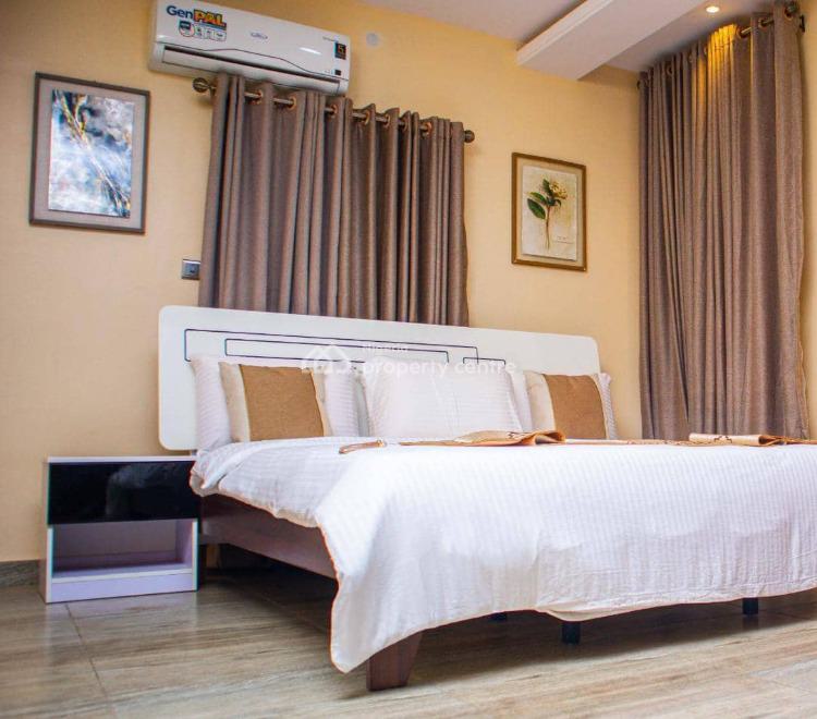 Alluring 3 Bedrooms Flat with Pool and Gym, Agidingbi, Ikeja, Lagos, Flat / Apartment Short Let