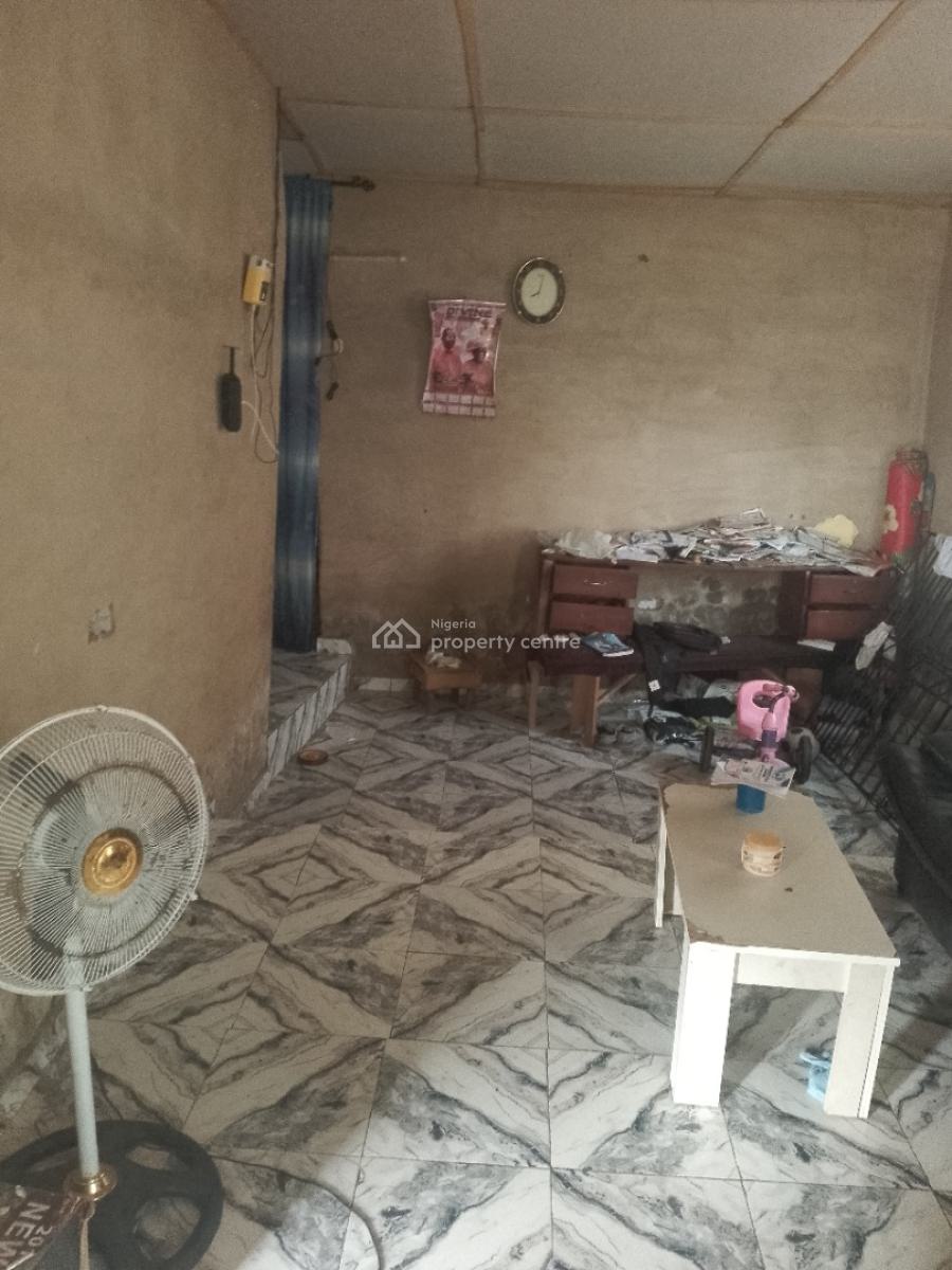 2 Bedrooms Bungalow, Oreta, Igbogbo, Ikorodu, Lagos, Detached Bungalow for Sale