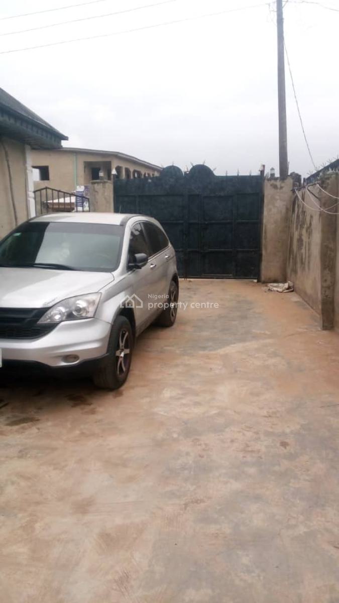 Mini Flat, Maternity, Off Bayeku Road, Igbogbo, Ikorodu, Lagos, House for Rent