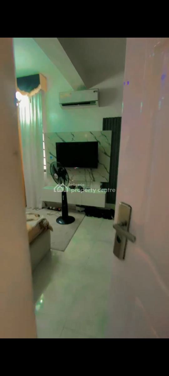 Fully Serviced 1bedroom Apartment (miniflat) Available in Osapa Londo, Osapa London, Osapa, Lekki, Lagos, Mini Flat (room and Parlour) for Rent