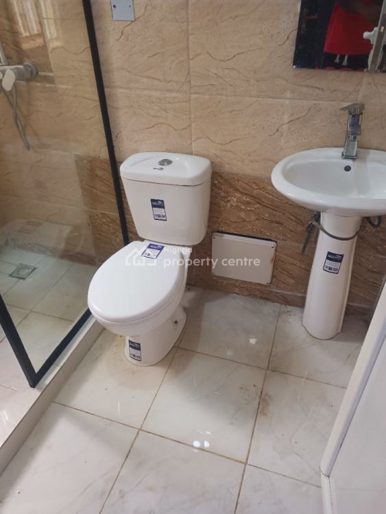 2 Bedroom Flat Apartment, Off Freedom Way, Lekki Phase 1, Lekki, Lagos, Flat / Apartment for Rent