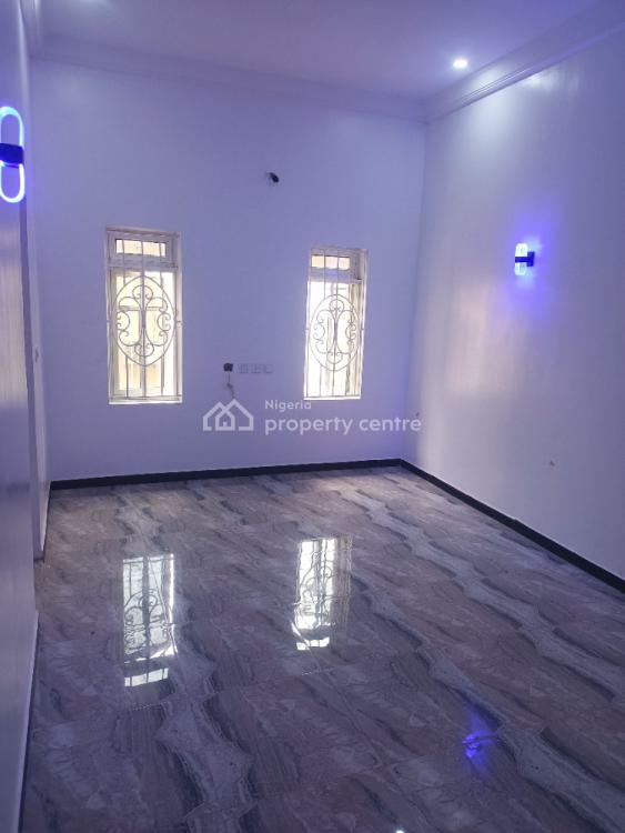2 Bedroom Flat Apartment, Off Freedom Way, Lekki Phase 1, Lekki, Lagos, Flat / Apartment for Rent