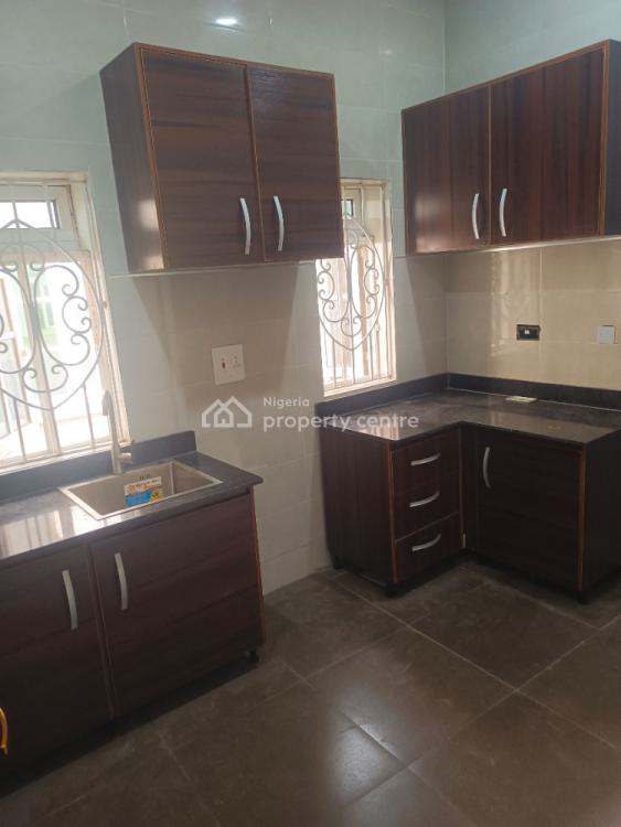 2 Bedroom Flat Apartment, Off Freedom Way, Lekki Phase 1, Lekki, Lagos, Flat / Apartment for Rent