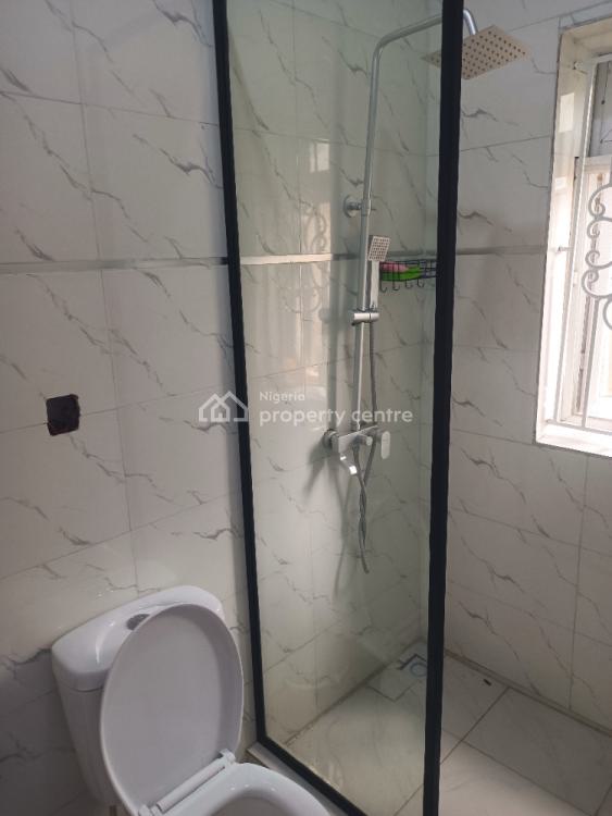 2 Bedroom Flat Apartment, Off Freedom Way, Lekki Phase 1, Lekki, Lagos, Flat / Apartment for Rent