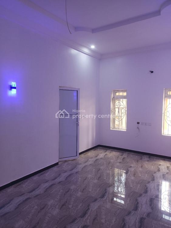 2 Bedroom Flat Apartment, Off Freedom Way, Lekki Phase 1, Lekki, Lagos, Flat / Apartment for Rent