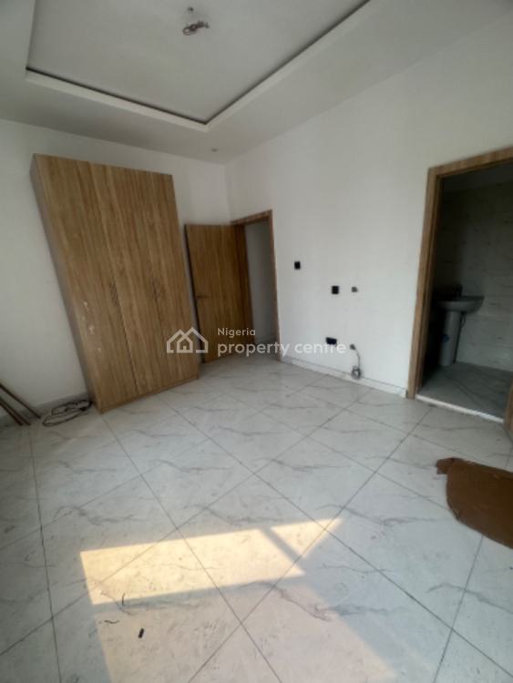 2 Bedrooms Luxury Apartment with Elevator, Pool and Bar, Ikate, Lekki, Lagos, Flat / Apartment for Sale
