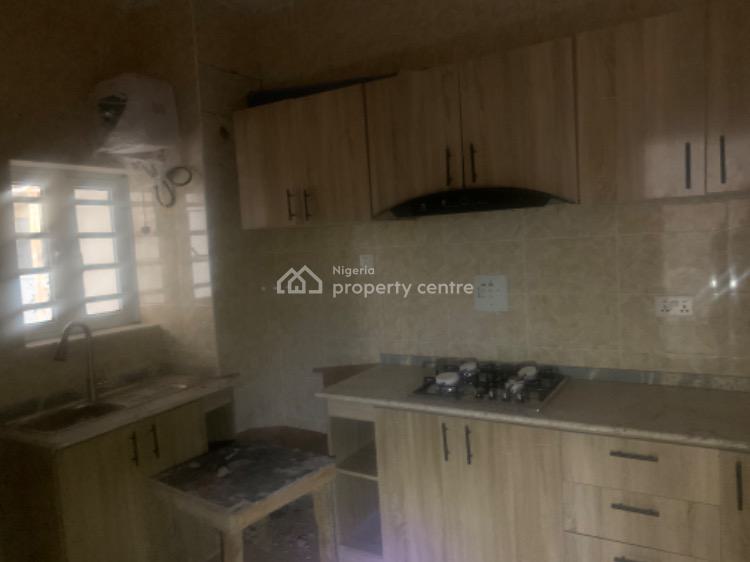Standard Three Bedrooms Apartment, Jahi, Abuja, Flat / Apartment for Sale