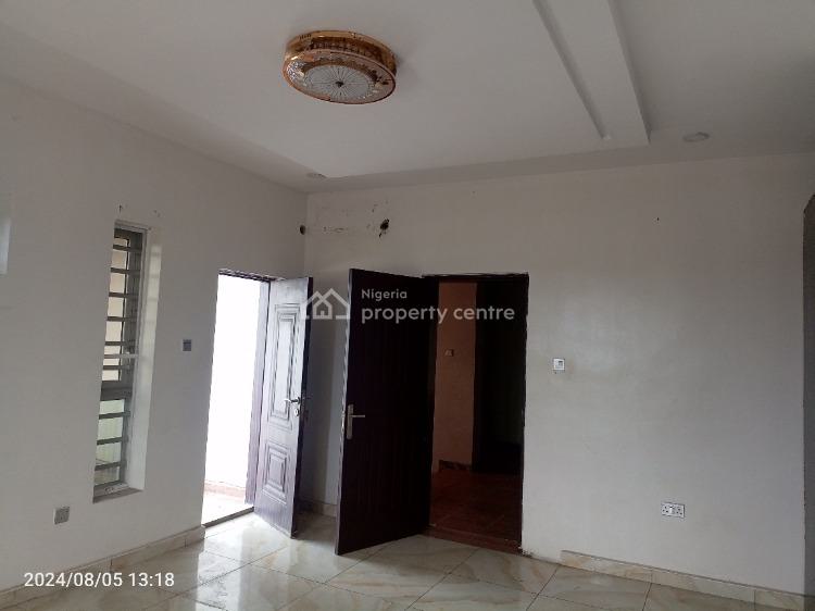 2 Bedroom Spacious Luxurious Apartment, Ogoyo, Off Mobil Road Ilaje Ajah Lagos, Ilaje, Ajah, Lagos, Flat / Apartment for Rent