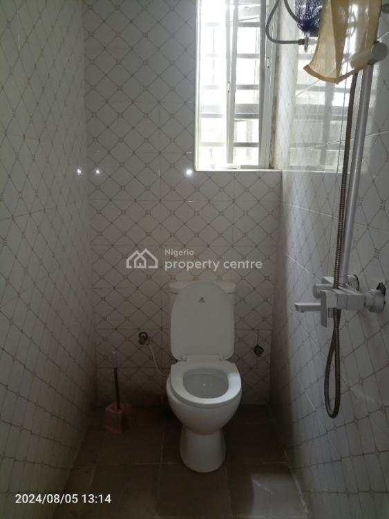2 Bedroom Spacious Luxurious Apartment, Ogoyo, Off Mobil Road Ilaje Ajah Lagos, Ilaje, Ajah, Lagos, Flat / Apartment for Rent