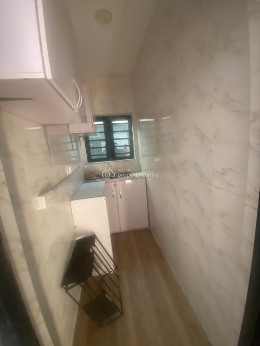 Luxuriously Mini Flat / Apartment with Excellent Finishing, No. 1b, Segun Street, Abijo, Lekki, Lagos, Mini Flat (room and Parlour) for Rent
