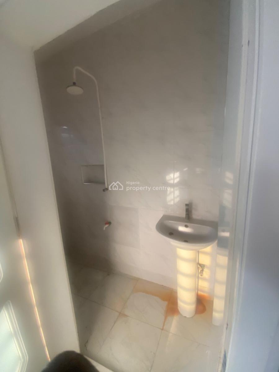 Luxuriously Mini Flat / Apartment with Excellent Finishing, No. 1b, Segun Street, Abijo, Lekki, Lagos, Mini Flat (room and Parlour) for Rent