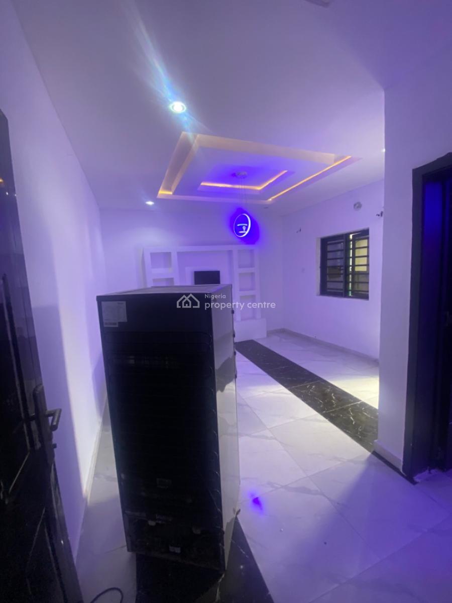 Luxuriously Mini Flat / Apartment with Excellent Finishing, No. 1b, Segun Street, Abijo, Lekki, Lagos, Mini Flat (room and Parlour) for Rent
